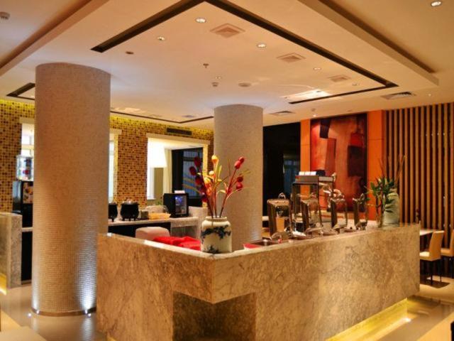 Jinjiang Inn Select Jinan Baotuquan Bagian luar foto